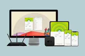 新疆男篮离开酒店踏上归途 球员表情严肃